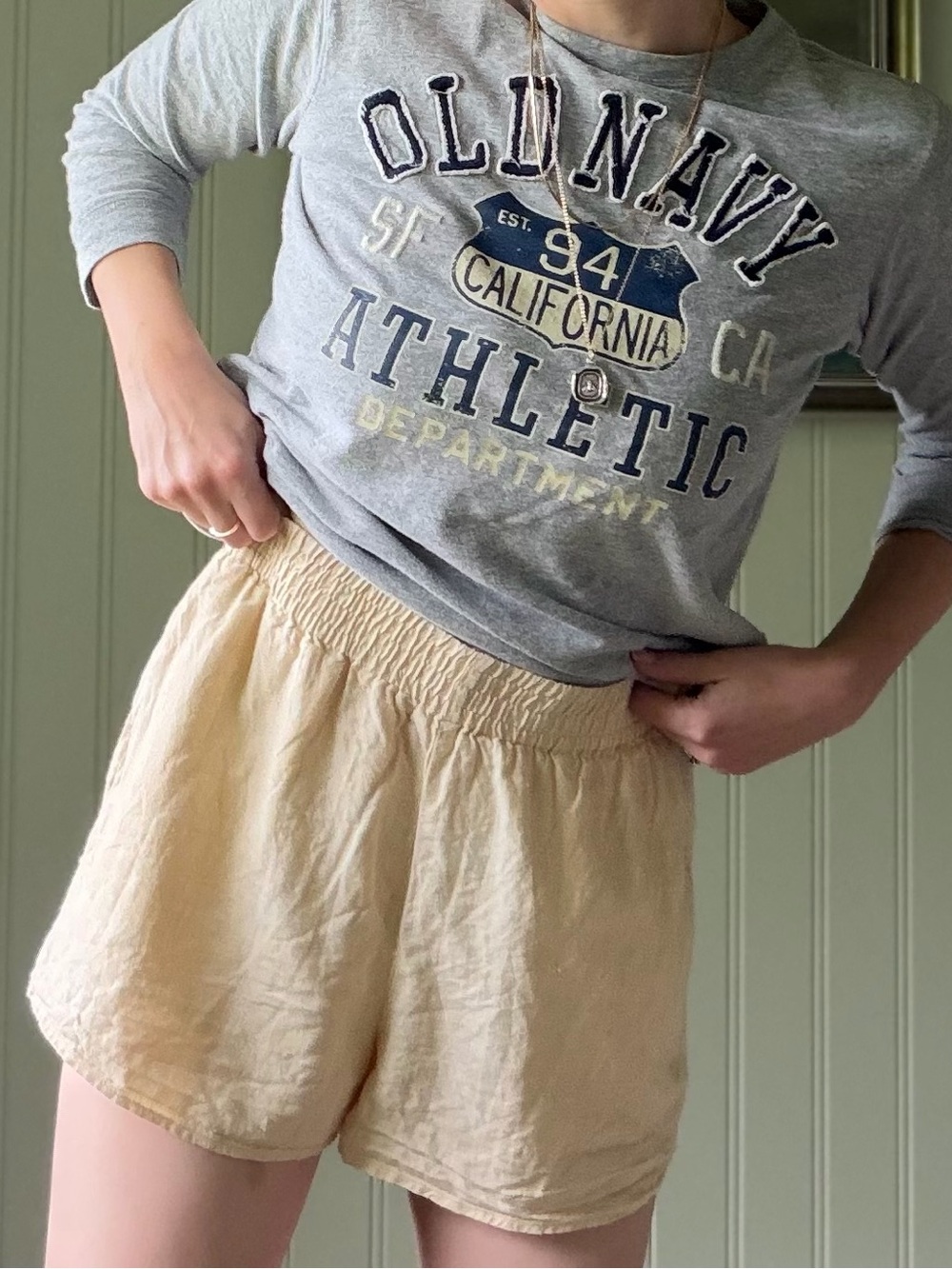 Aritzia Wilfred 100% Organic Linen Shorts Butter Yellow Cream Natural - Medium
